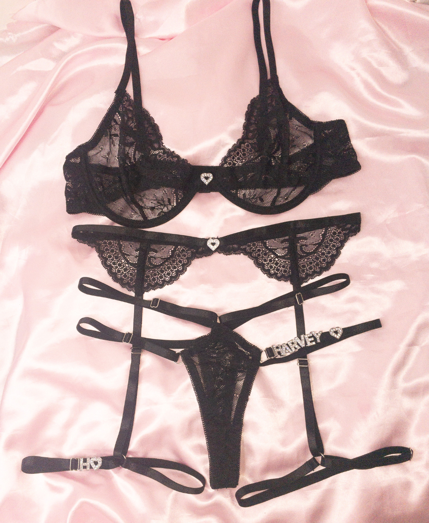 Fantasy Set in Black