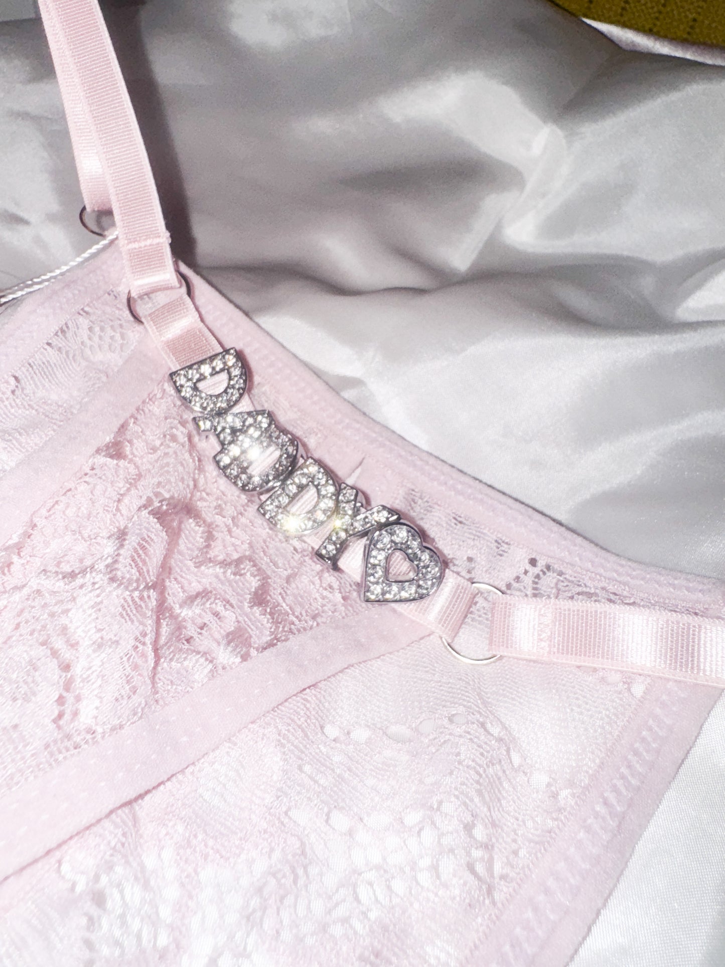 Lovelace Thong in Pink